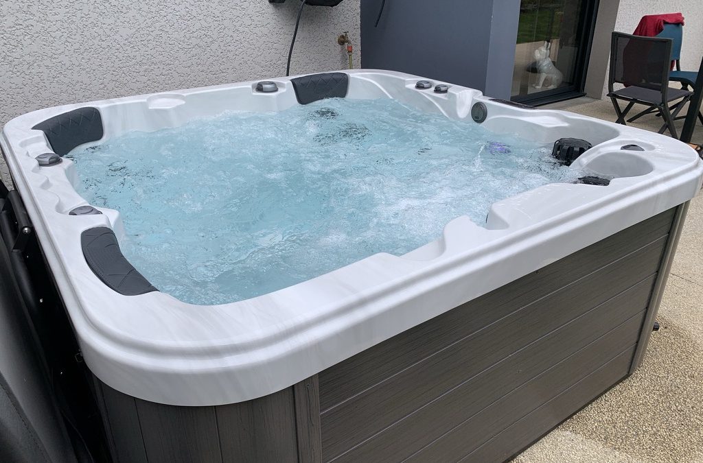 Installation d’un Jacuzzi 5 places compact à Montluçon