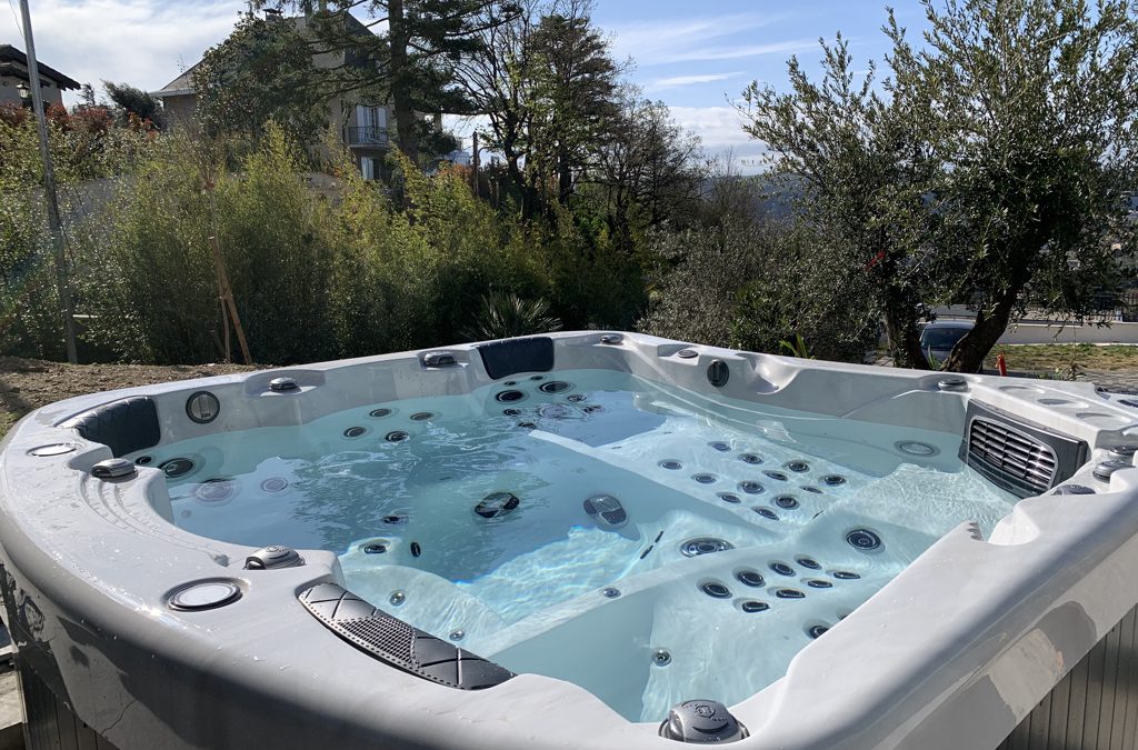 Installation d’un Jacuzzi haut de gamme 5 places à Vichy