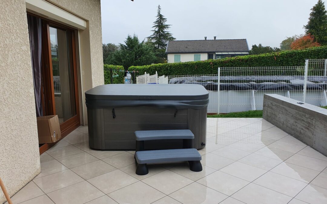 Installation d’un Jacuzzi 5 places sur terrasse à Riom